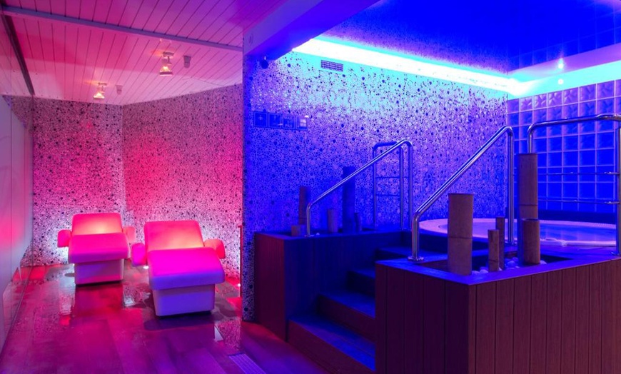 Image 10: Tossa de Mar : hôtel 4* avec demi-pension