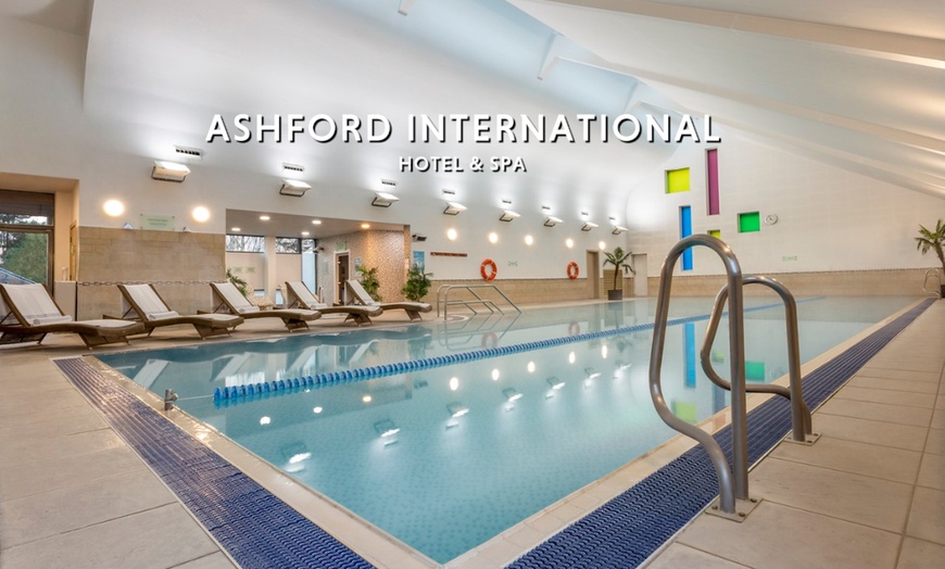 Image 1: Choice of Spa Day with Treatments, Lunch & Prosecco