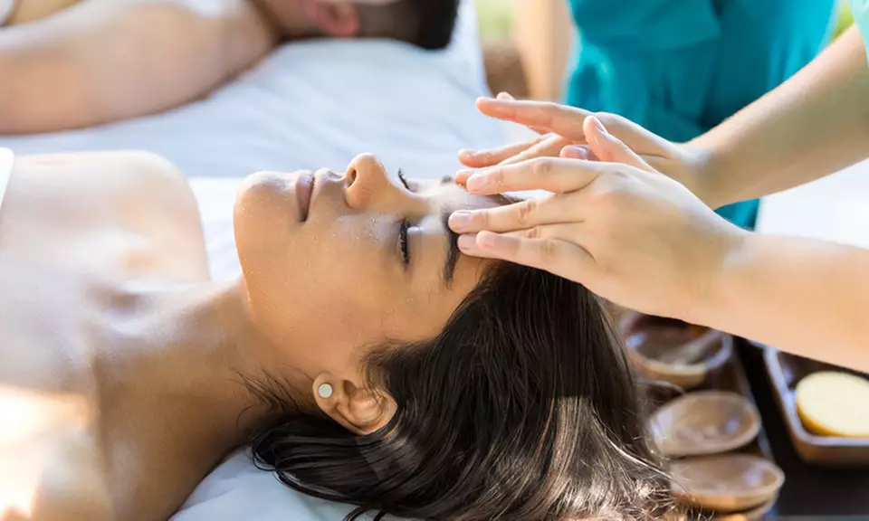 Get 75-Minute Trinity Relaxation massage with Aromatherapy and Gua Sha