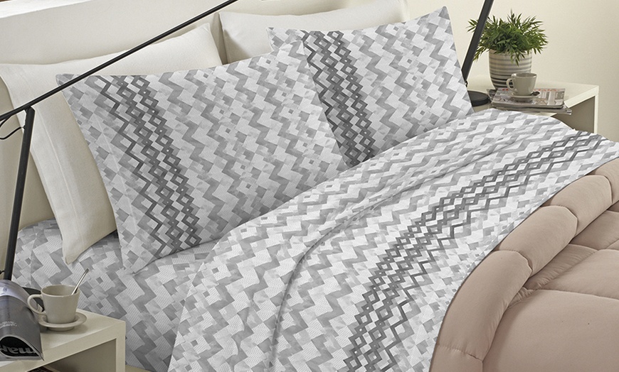 Image 10: Completo lenzuola in morbida e calda flanella Made in Italy