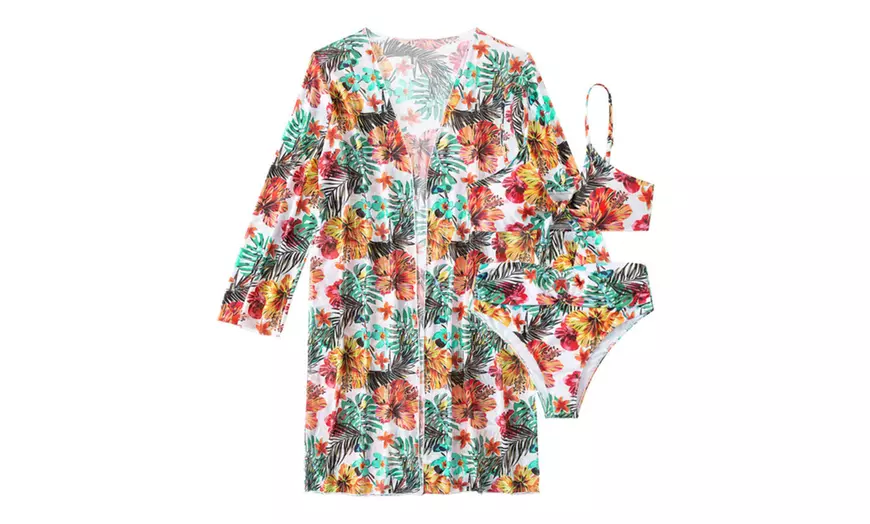 Image 2: Three-Piece Bikini Set with Floral Kimono in Adjustable Size