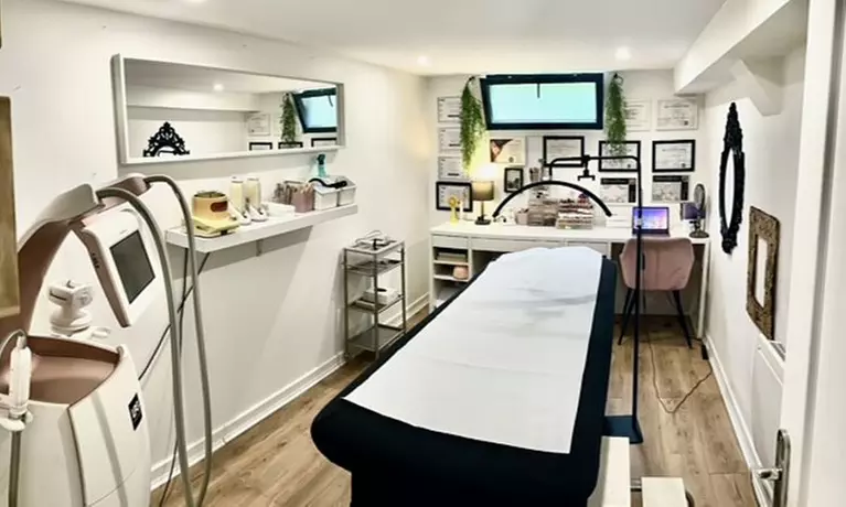 Prenez soin de vos ongles avec beauté russe mains, pieds ou porcelaine chez Bloom (jusqu'à 58% de remise) - Image 6