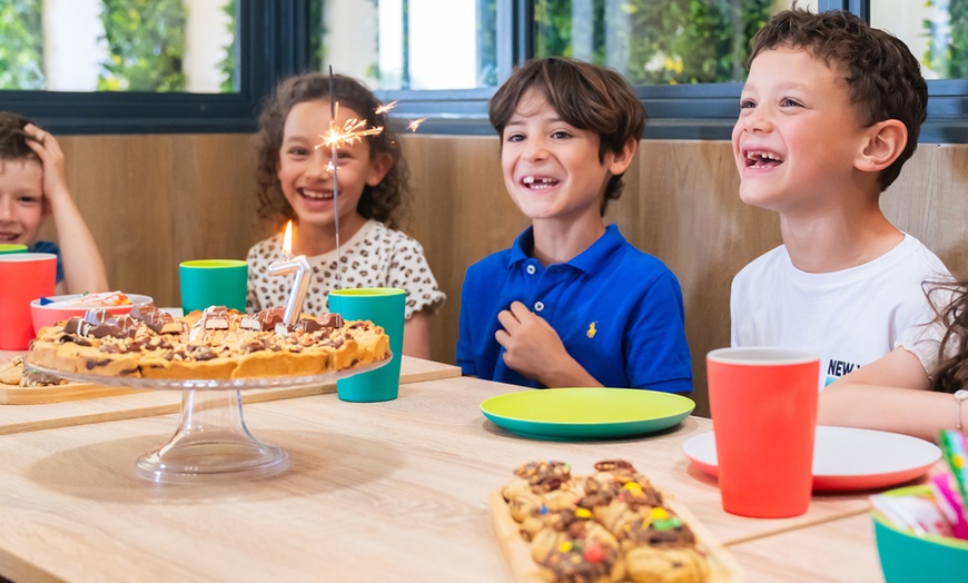 Image 2: Stages LEGO® créatifs et immersifs pour enfants à Bricks Factory

