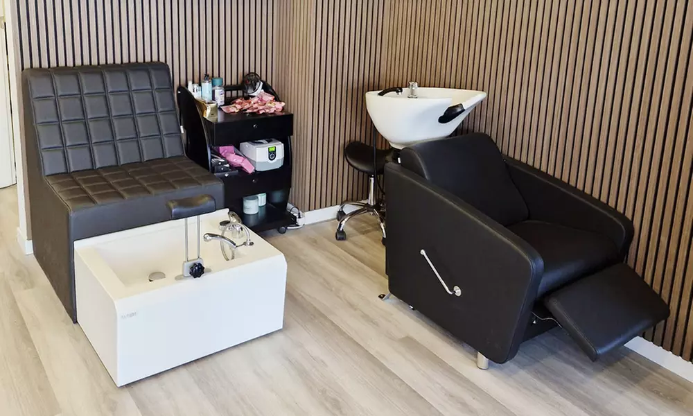 Ontspan volledig met oorkaarsbehandelingen, massages en cupping