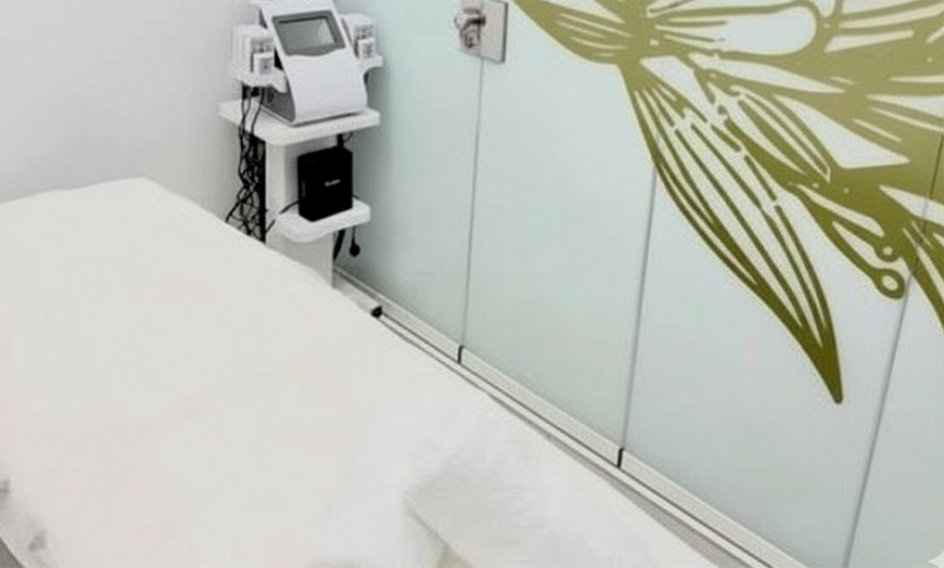 Image 5: 2, 4 o 6 sesiones de maderoterapia y masaje anticelulítico