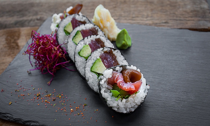 Image 2: CH Agora: groupon na sushi