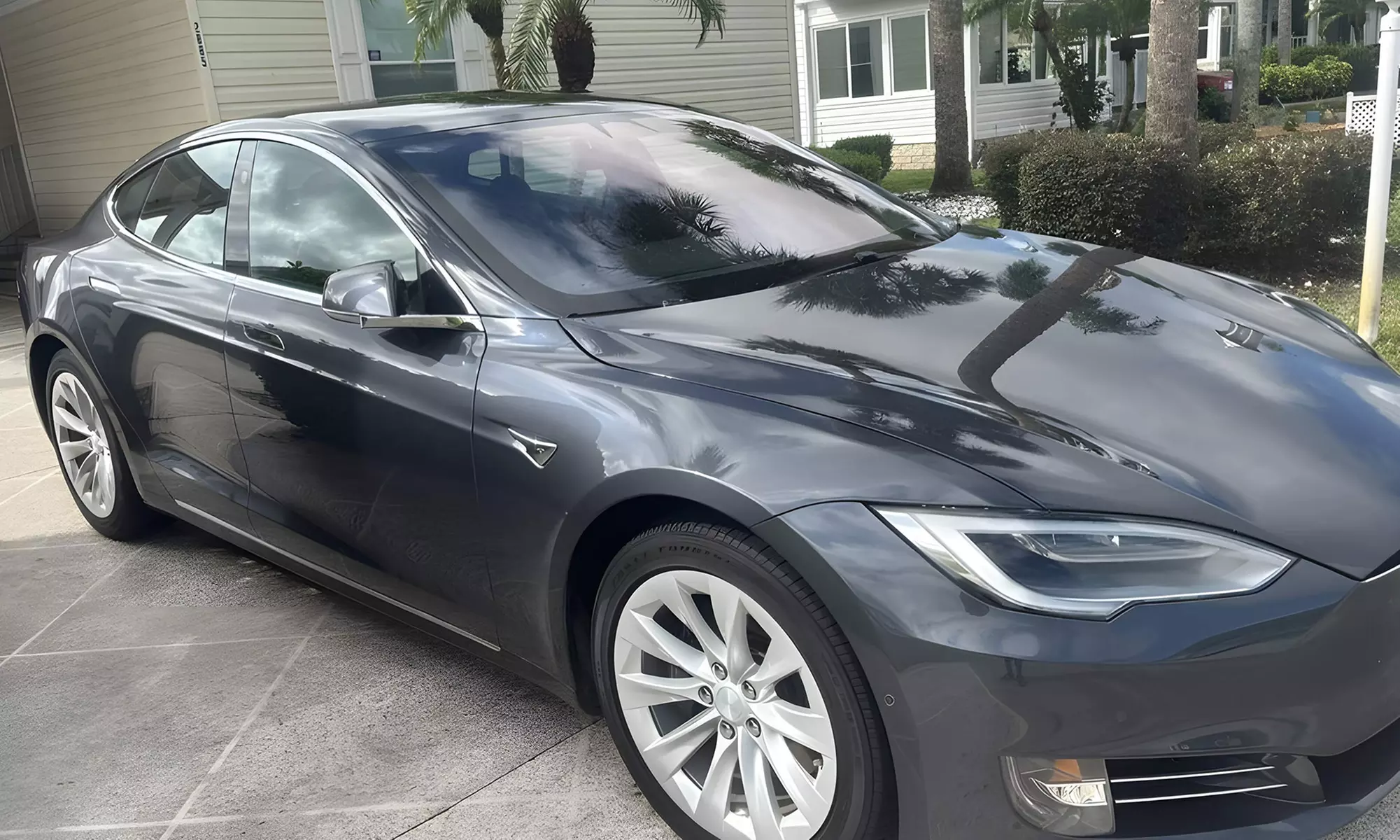 Mobile Car Detailing Silver or Gold Packages Available