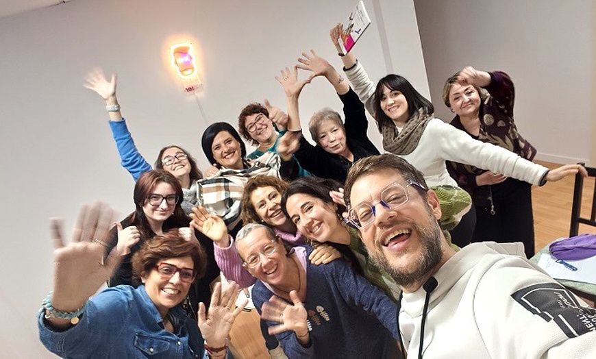 Image 5: 1 o 4 clases de teatro individual o clase privada grupal para 6 pax.