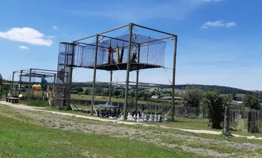 Image 1: Pass journée "Destination insolite" au Divertiparc