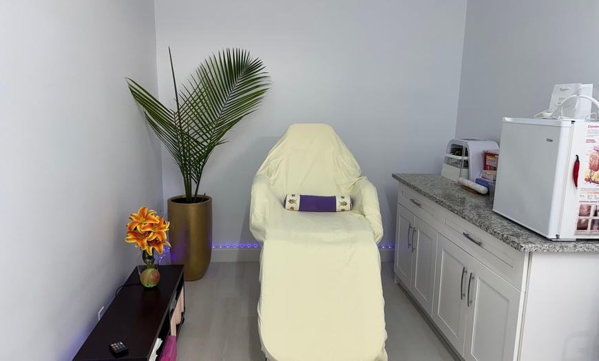 Image 5: One, Two or Three Sessions of Radio-Frequency Skin Tightening