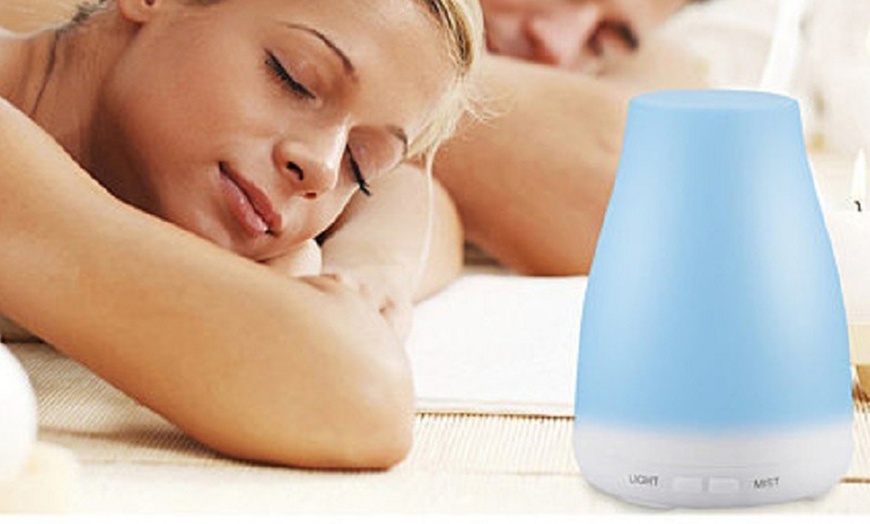 Image 4: Misty Mood Maker Humidifier With Aroma Essential Oil Free