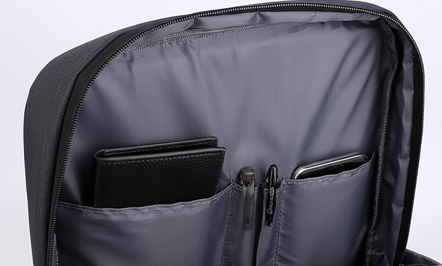 Image 4: Zaino porta PC con ricarica USB