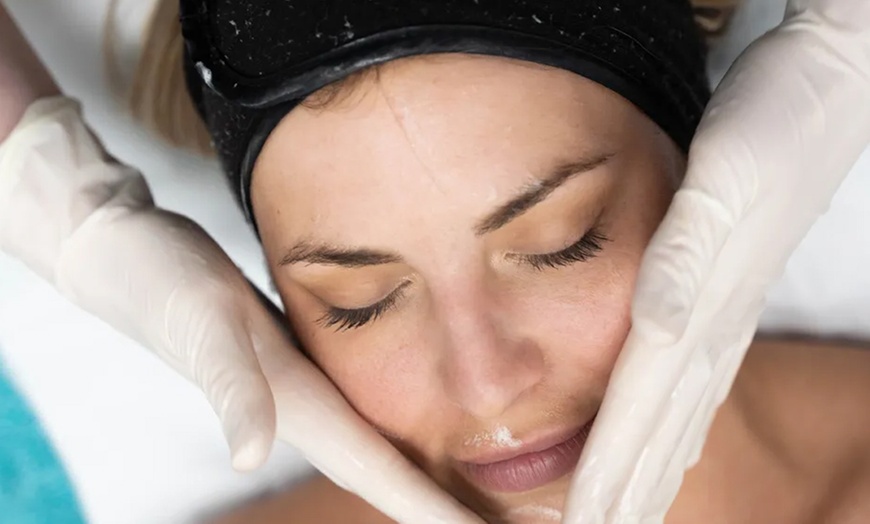 Image 3: Microdermabrasion + LED or Carbon Facial at NIZ (Up to 57%Off)