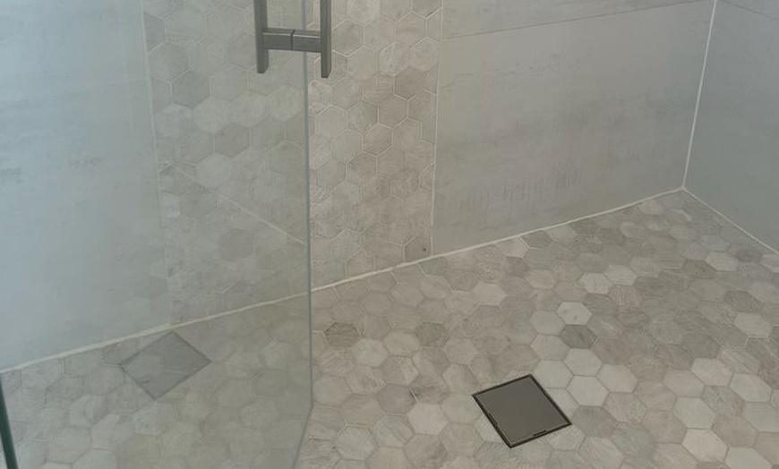 Image 6: Choose from 2, 4, or 6 Hours of House Cleaning Services