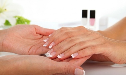 Regular Manicure - Queen Le Nails At The Crown Salon