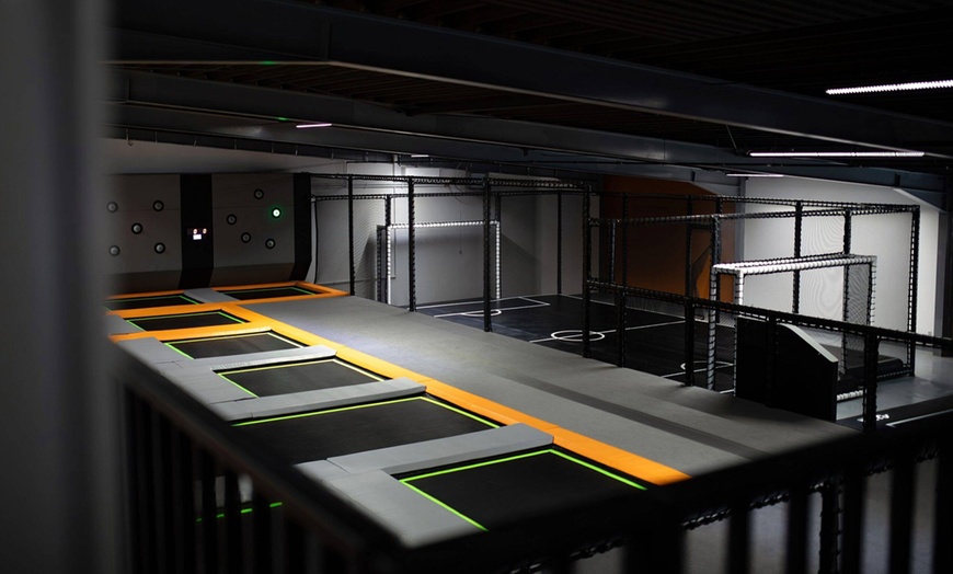 Image 8: 2 godziny zabawy w Skakun Park: trampoliny, tyrolka, Ninja OCR i inne