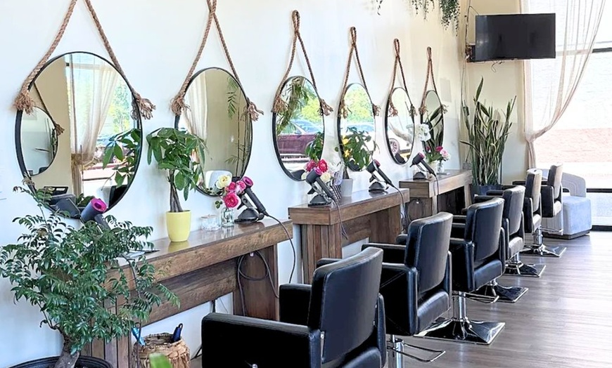 Image 7: Luxury Head Spa Packages for One, Couples, or Groups of 4