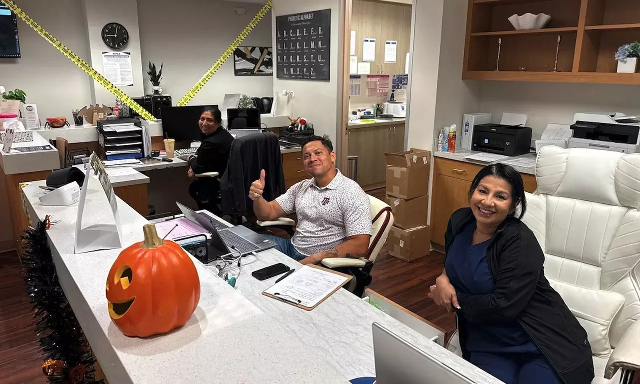 25MG,100MG,/200 MG of NAD, IV Hydration 500mL/ IV Myers Cocktail 500mL