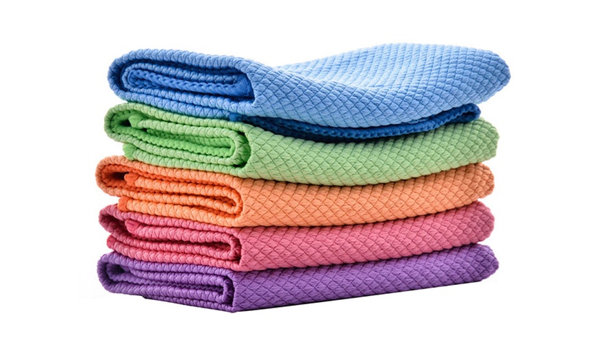 Image 8: Piece Cleaning Cloths
