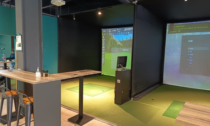 Image 1: Sesión de golf indoor de para 2 personas o 5 sesiones individuales