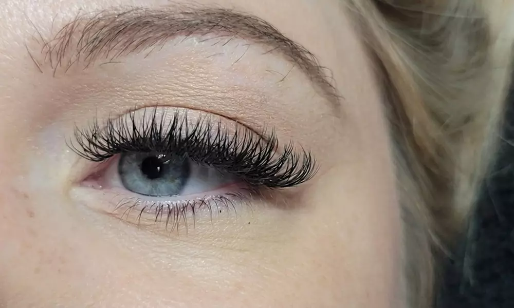 Full Set Eyelash Extensions with One Fill at Avante Styling Studio for Fuller Defined Lash Look (Up to 30% Off) - Image 2