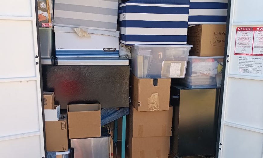 Image 6: Get 2, 3, 4 or 6 Hours of Moving Service with 2 or 3 Movers & Truck 