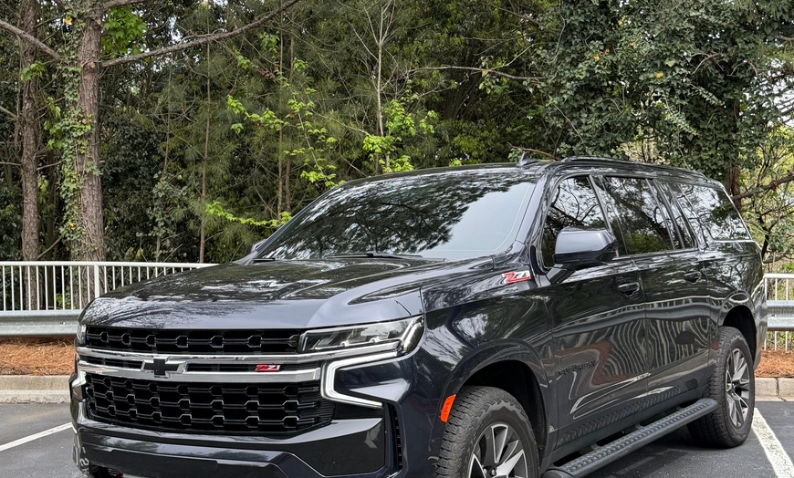 Image 5: Private Luxury SUV Rental with Professional Chauffeur (3 or 5 Hours) 