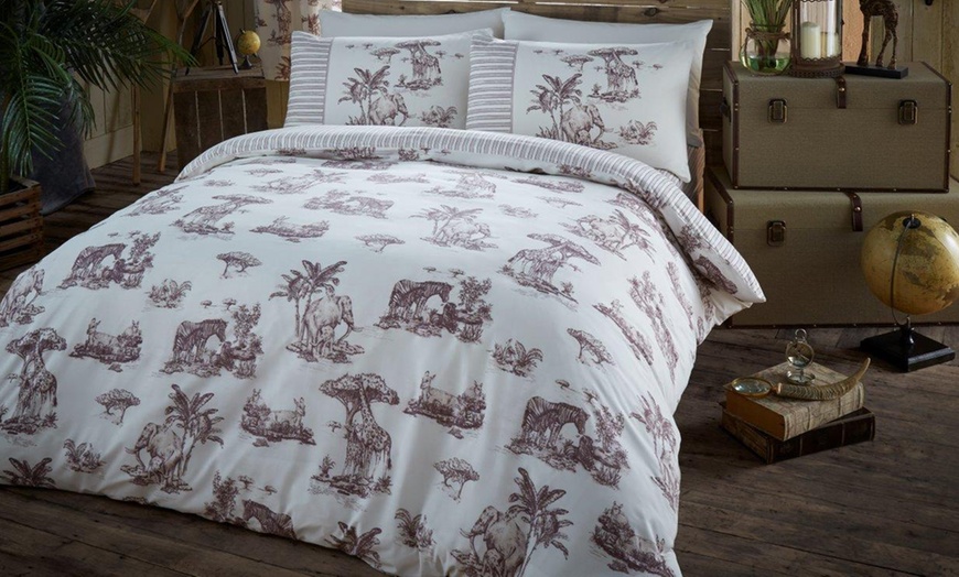 Image 9: Easy-Care Duvet Cover Set