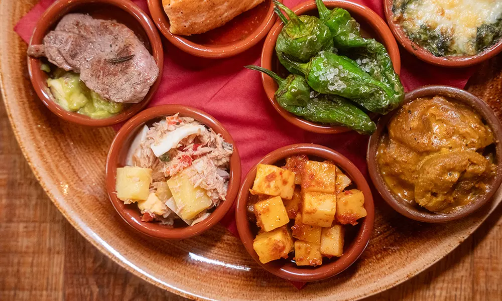 Grillteller Royal & Dessert nach Wahl im Steak Royal für 2-4 Personen