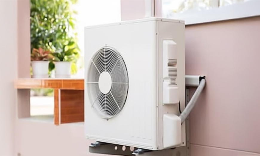 Image 2: Pompe à chaleur Air/Eau par Avisun avec 990€ remboursé en carte cadeau