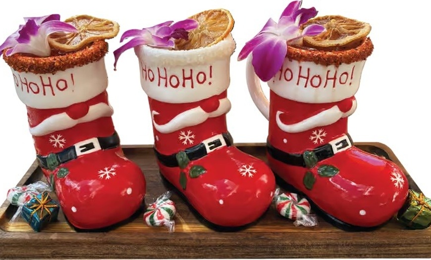 Image 11: $100 Dining Credit or NYE Open Bar Party at Sugar Factory Las Vegas (Up to 31% Off)