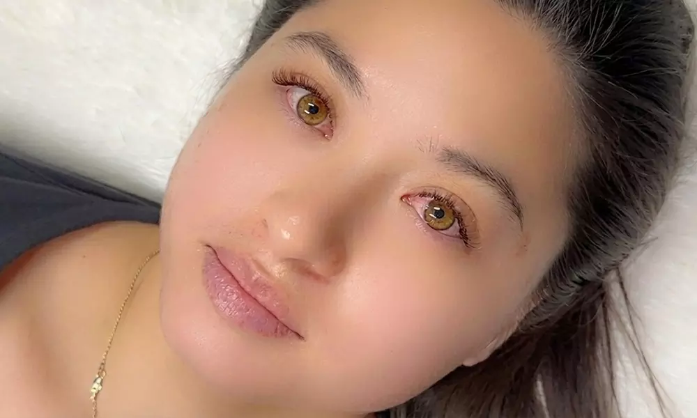 Enhance Your Look with Wet Set Eyelash Extensions