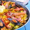 Image 1: Menú de paella para 2 o 4 personas con botella de vino