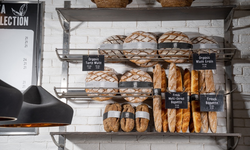 Image 3: 4* Breakfast Buffet For Child or Adults With Fresh Juices & Eggs