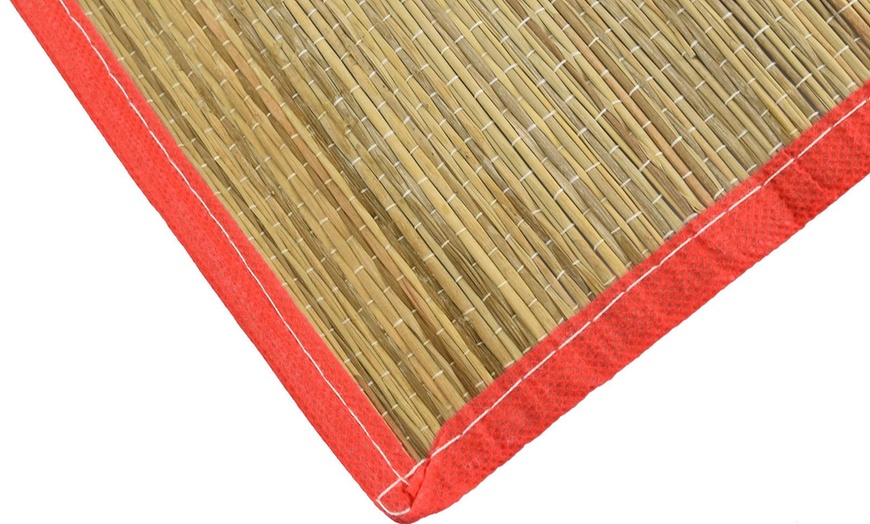 Image 4: Straw Beach Mat