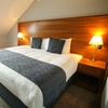 Image 8: Hampshire: 4* Superior Double or Twin Room Stay with Breakfast