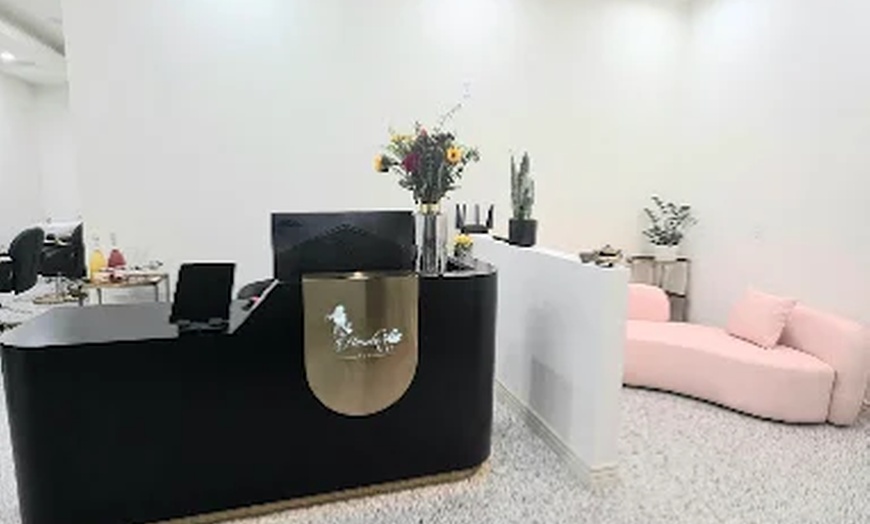 Image 6: Deals on Head Spa for One or Couples w/ Head, Neck, & Shoulder Massage