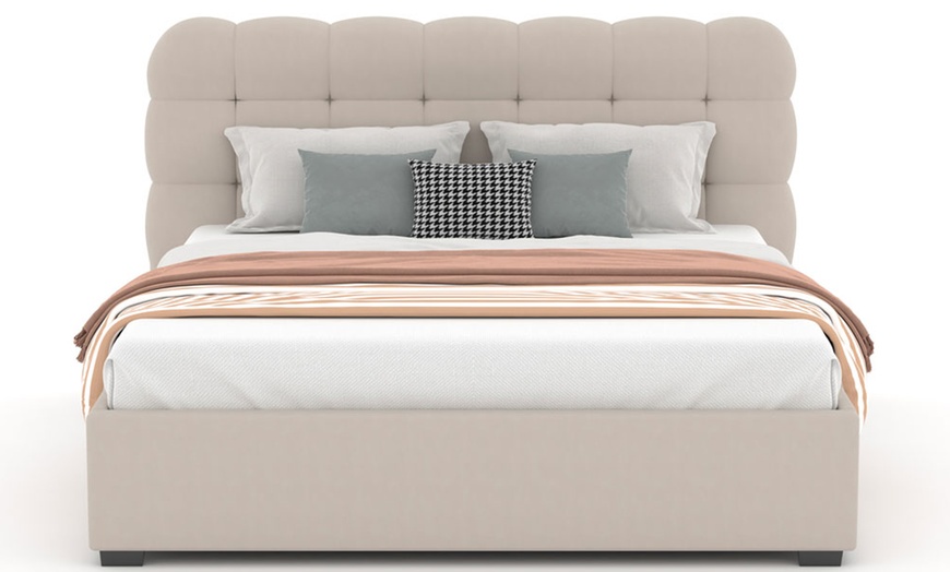 Image 4: Lit coffre "Juneau" en velours, design nuage, de la marque Kocoon