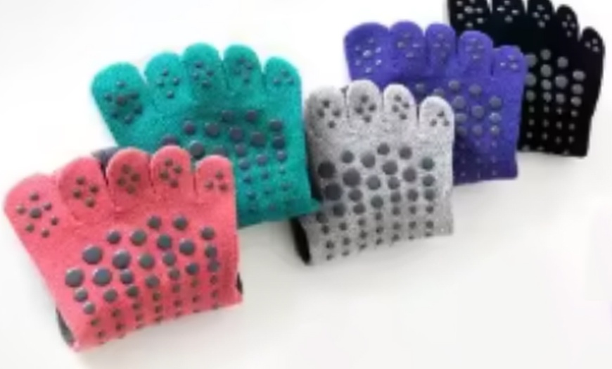 Image 2: Yoga Pilates Socks - Full Toe, Non-Slip Grip, Breathable Cotton