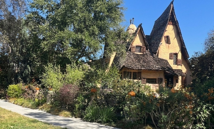 Image 2: Hollywood & Beverly Hills: Celebrity Homes & Iconic Landmarks Tour 