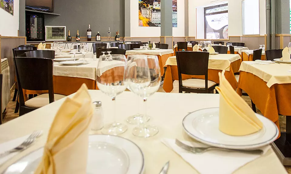 ¡Cachopo y vino en El Parque, en el barrio de Chamberí!