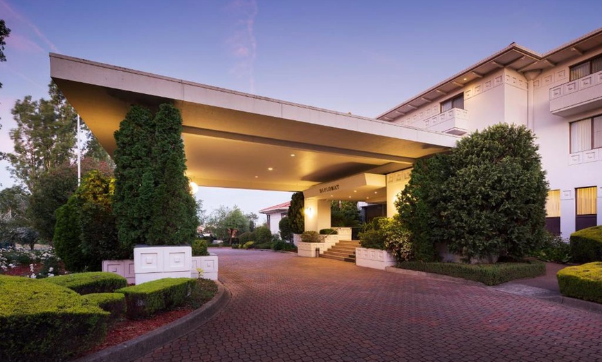 Image 10: Stylish Canberra stay for two at Ramada Diplomat + breakfast & parking