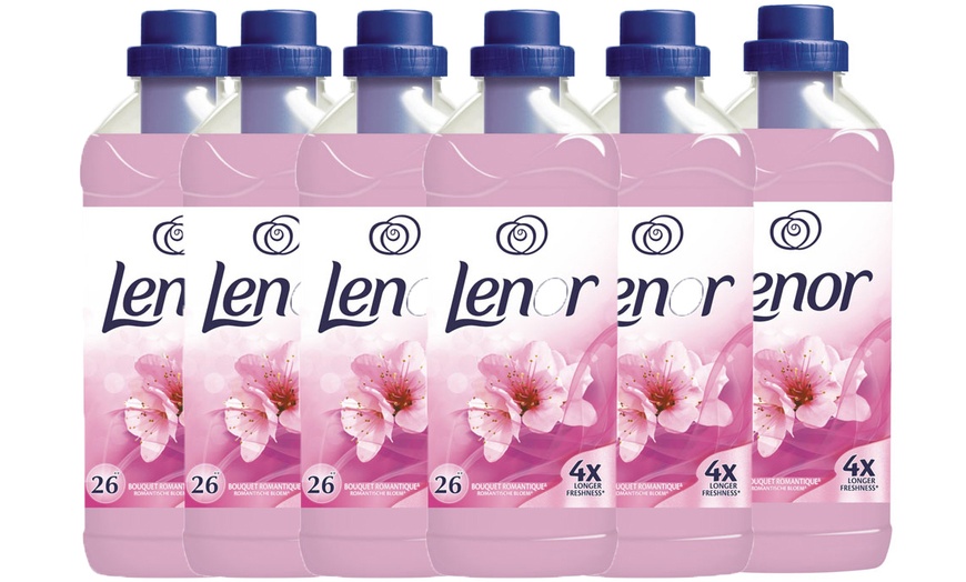 Image 2: 6 ou 12 bouteilles Lenor adoucissant