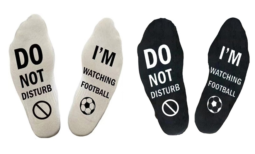 Image 11: Men's Do Not Disturb Football Novelty Socks