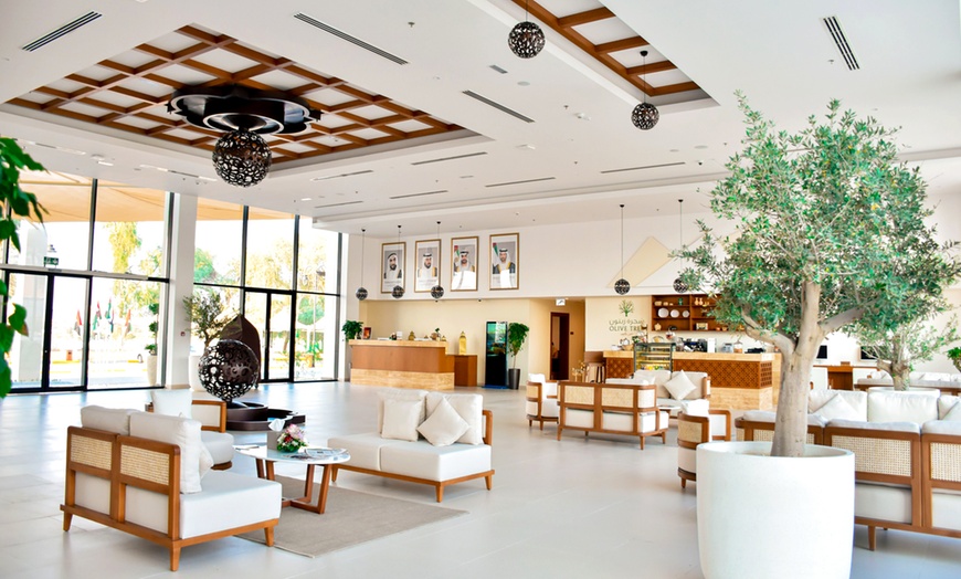 Image 4: 4* Abu Dhabi: One or Two-Night Stay with Suhour