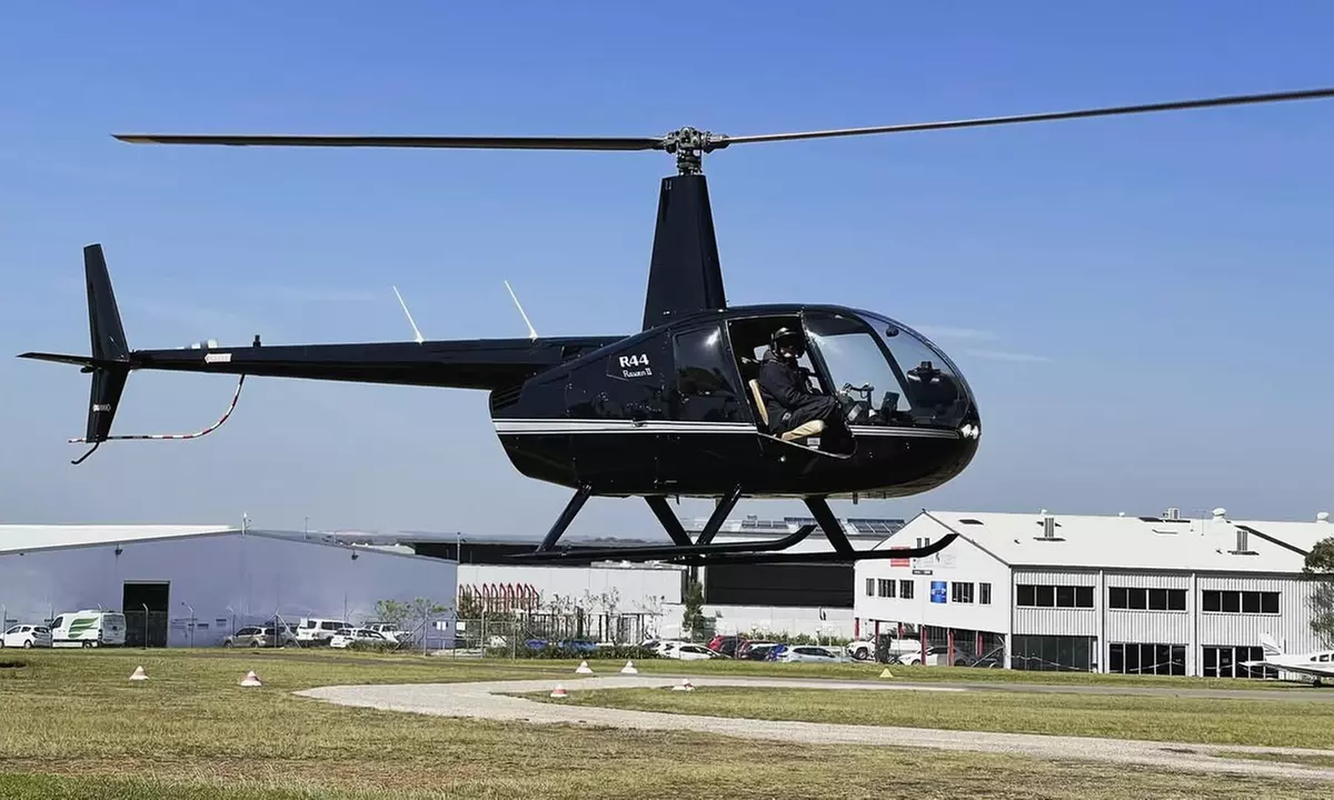 Take the Skies: 30-Min Private Helicopter Flight Over Sydney Harbour