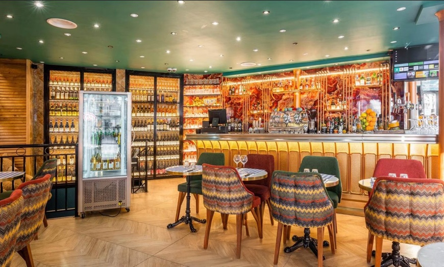 Image 2: Menu au choix pour 1 ou 2 pers. au 51 de Jeannot et Colin