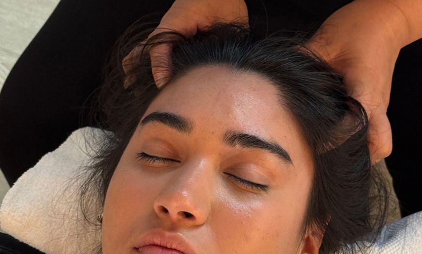 Image 7: Enjoy a 30 or 60-Minute AI+ Machine Hair Wash or Scalp Care + More at Luxury Health Massage Spa (Up to 75% Off)