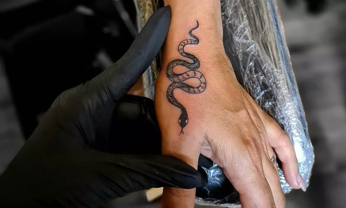 50 oder 100 € Wertgutschein anrechenbar auf Tattoo-Dienstleistungen