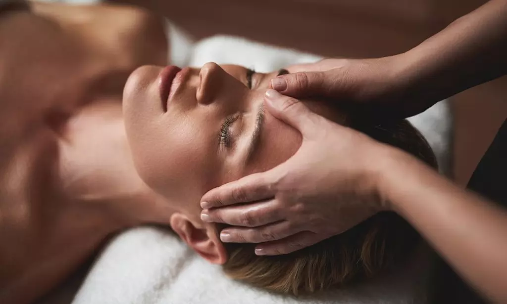 Masaje de 40 minutos a elegir con opción a reflexología y tratamiento